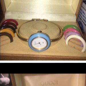 Gucci watch needs batteries